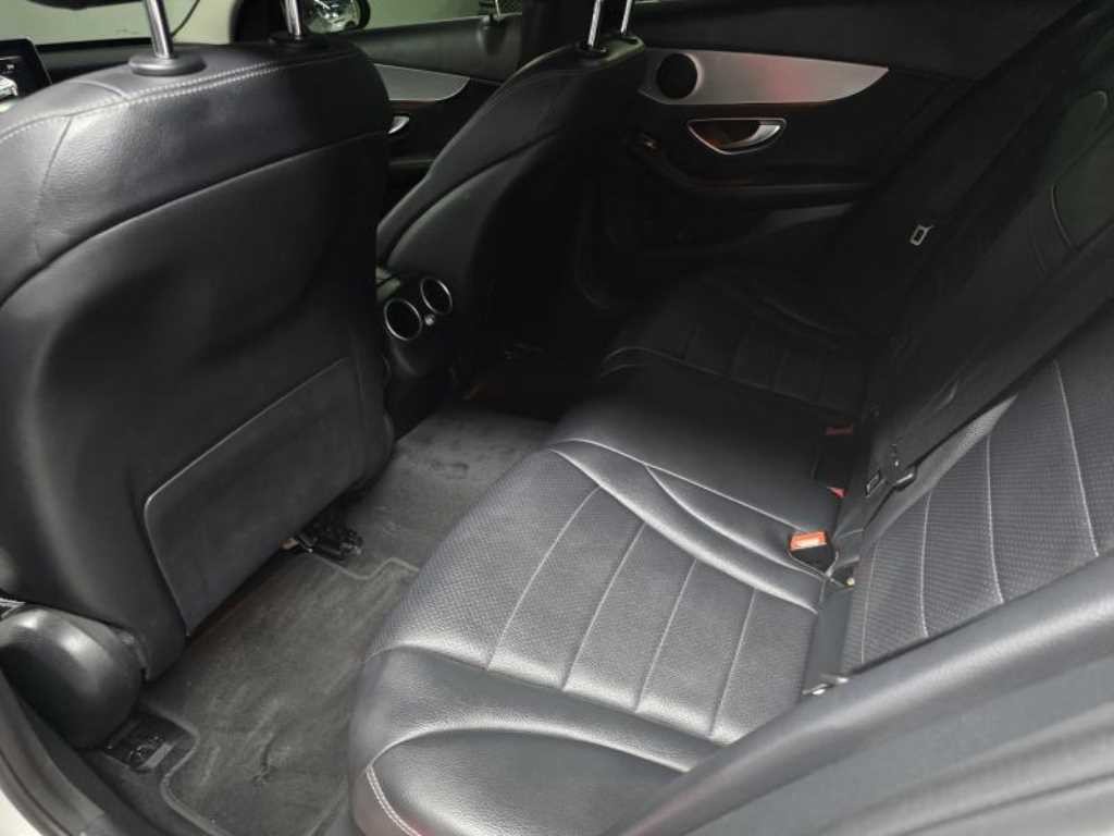 벤츠 C 클래스 C클래스 W205 C200 아방가르드 이미지 12