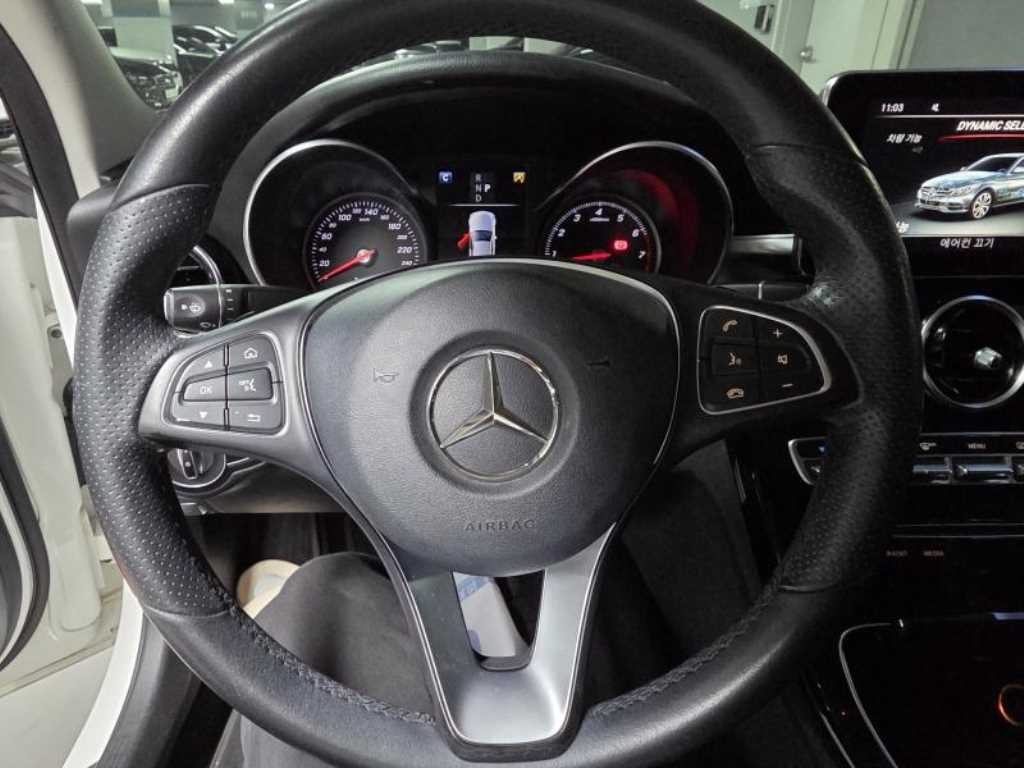벤츠 C 클래스 C클래스 W205 C200 아방가르드 이미지 13