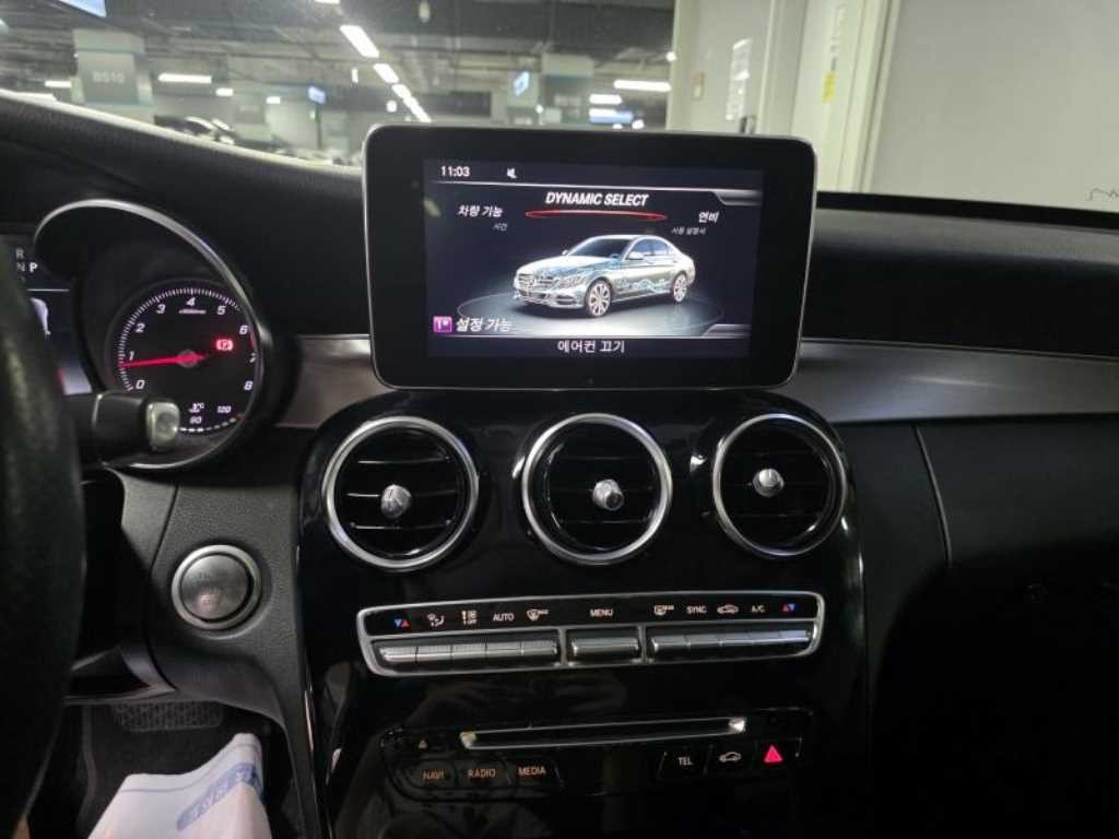 벤츠 C 클래스 C클래스 W205 C200 아방가르드 이미지 14
