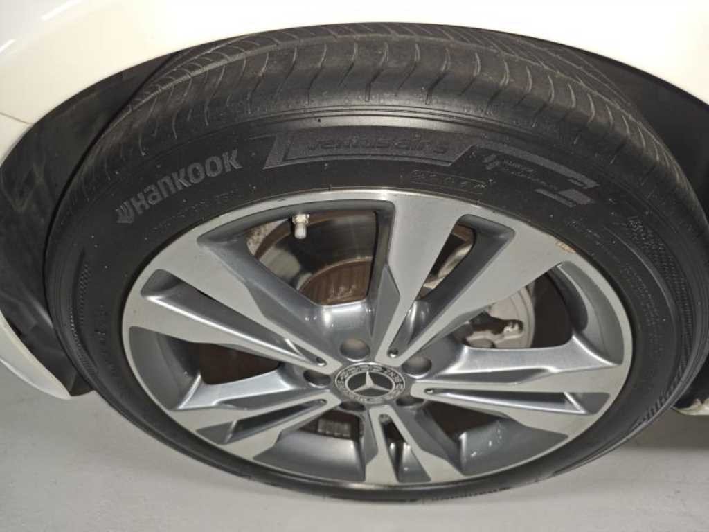 벤츠 C 클래스 C클래스 W205 C200 아방가르드 이미지 16