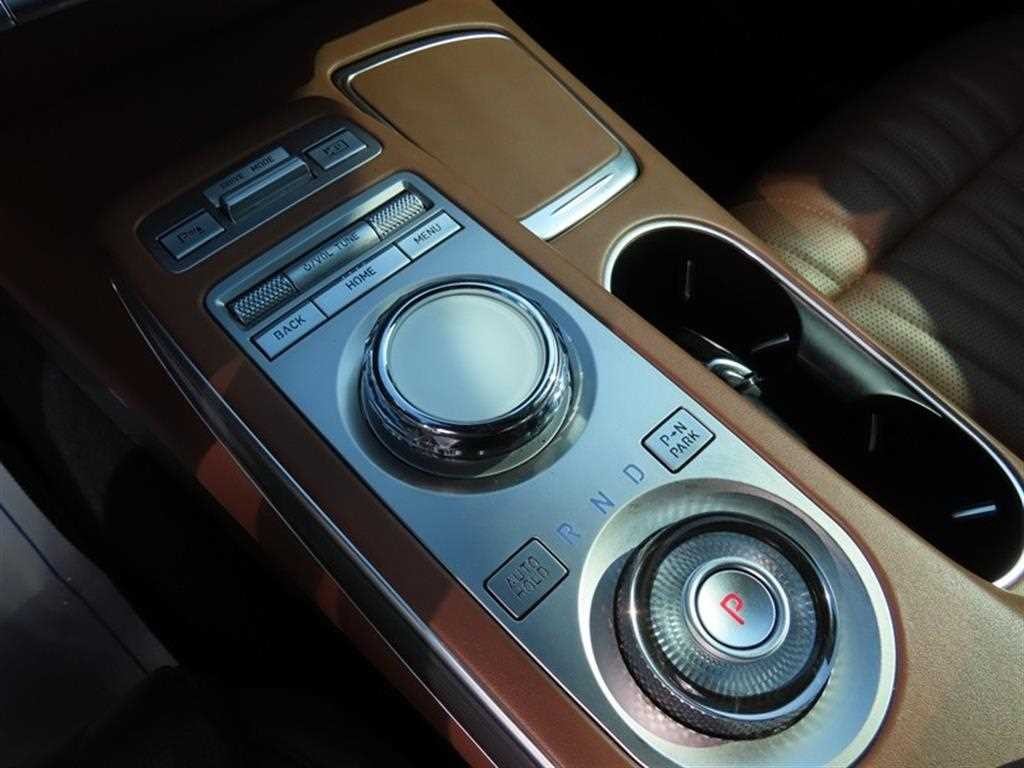 제네시스 GV70 2.2 디젤 2WD 이미지 16