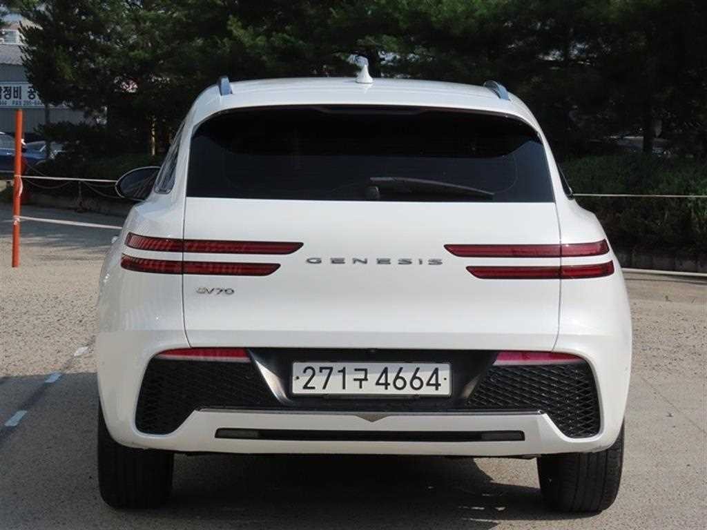 제네시스 GV70 2.2 디젤 2WD 이미지 4