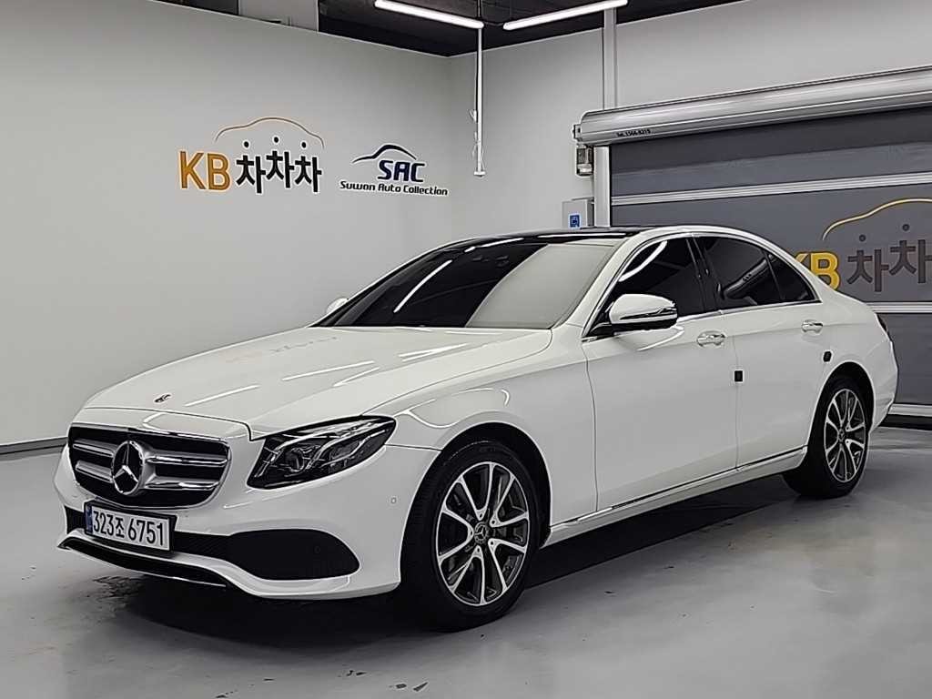 벤츠 E 클래스 E-클래스 W213 E300 4MATIC 아방가르드 이미지 1