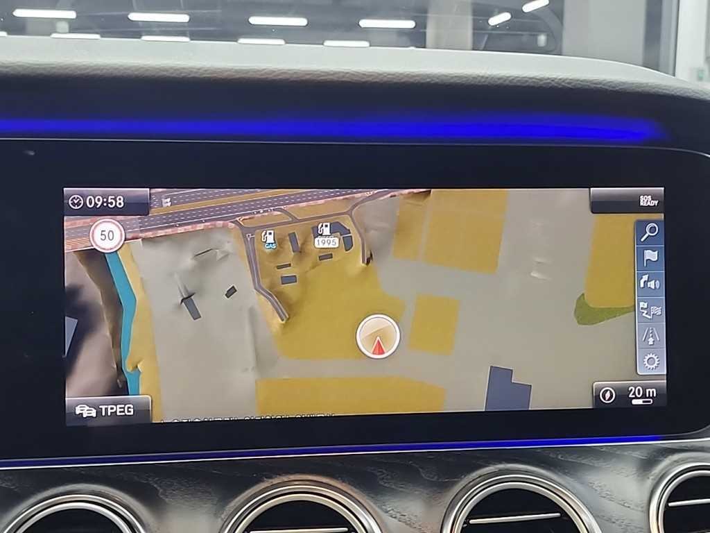 벤츠 E 클래스 E-클래스 W213 E300 4MATIC 아방가르드 이미지 16
