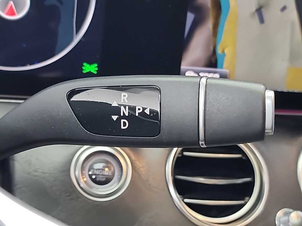 벤츠 E 클래스 E-클래스 W213 E300 4MATIC 아방가르드 이미지 8