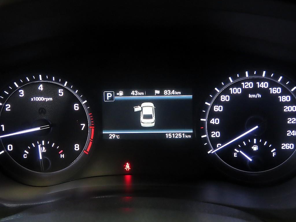 제네시스 G80 3.3 GDI AWD 프리미엄 럭셔리 이미지 9