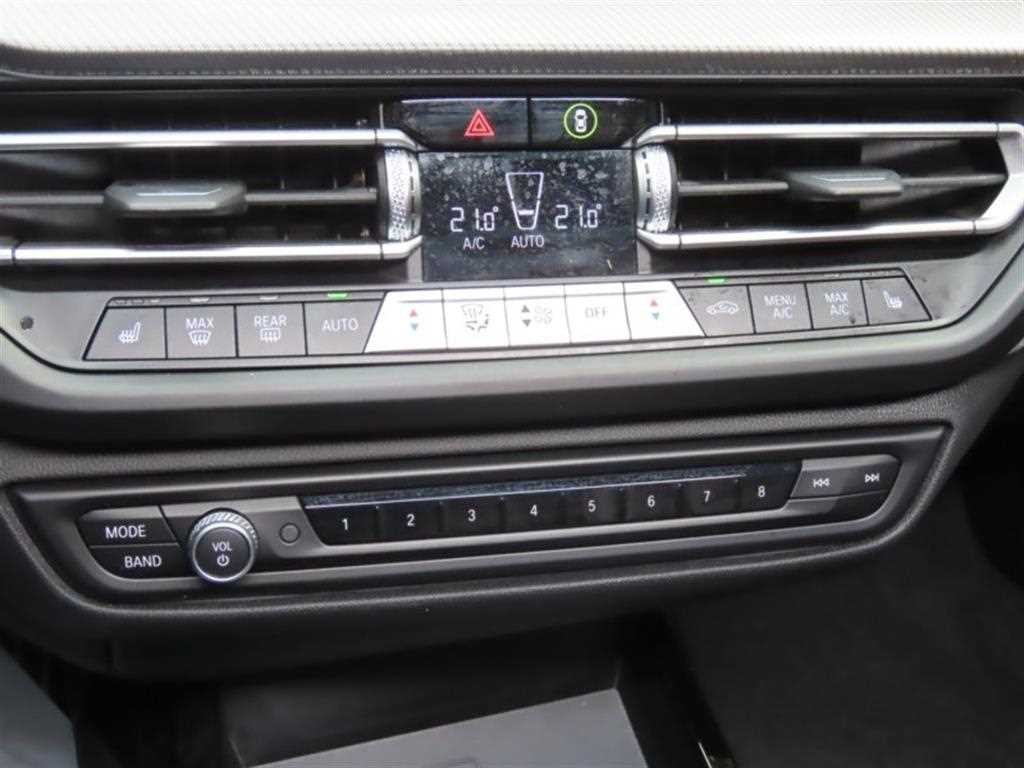 BMW 1시리즈 1시리즈 (F40) 118d M 스포츠 이미지 7