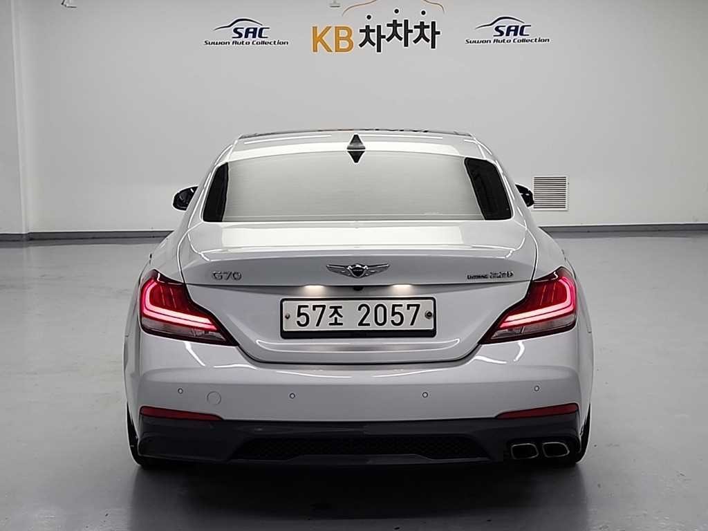 제네시스 G70 2.2D 엘리트 이미지 3