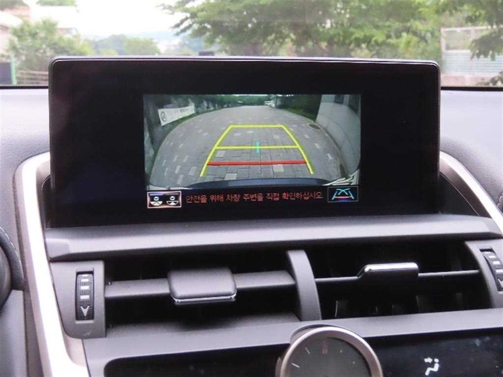 렉서스 NX NX 300h 슈프림 이미지 9