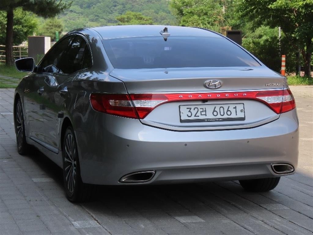 현대 그랜저 그랜저 HG HG300 PREMIUM 기본형 이미지 4