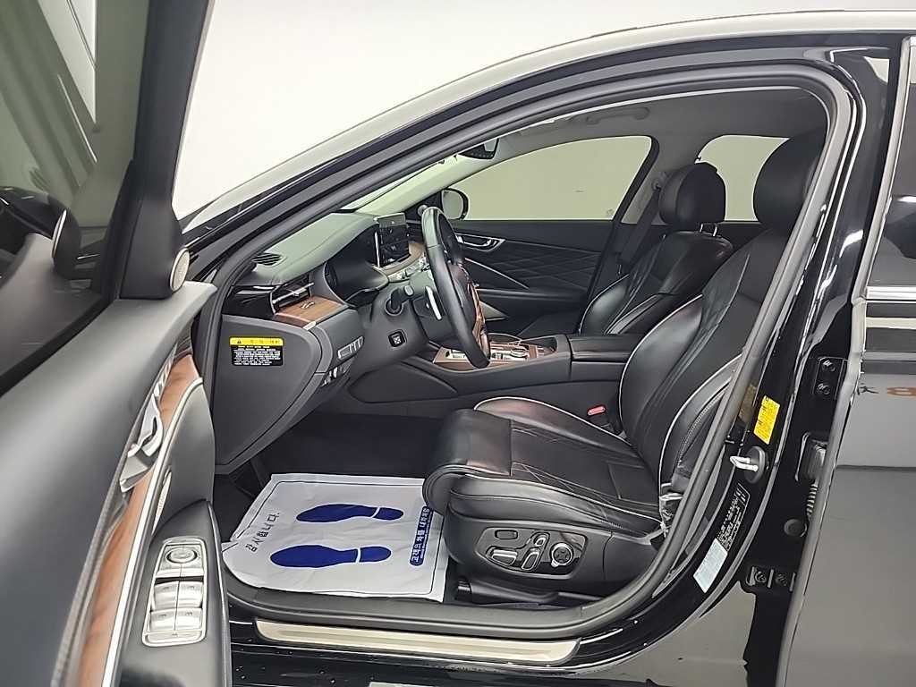 기아 K9 더 K9 3.8 GDI AWD 그랜드 플래티넘 이미지 11