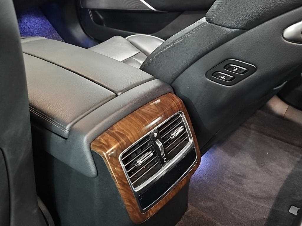 기아 K9 더 K9 3.8 GDI AWD 플래티넘Ⅱ 이미지 14