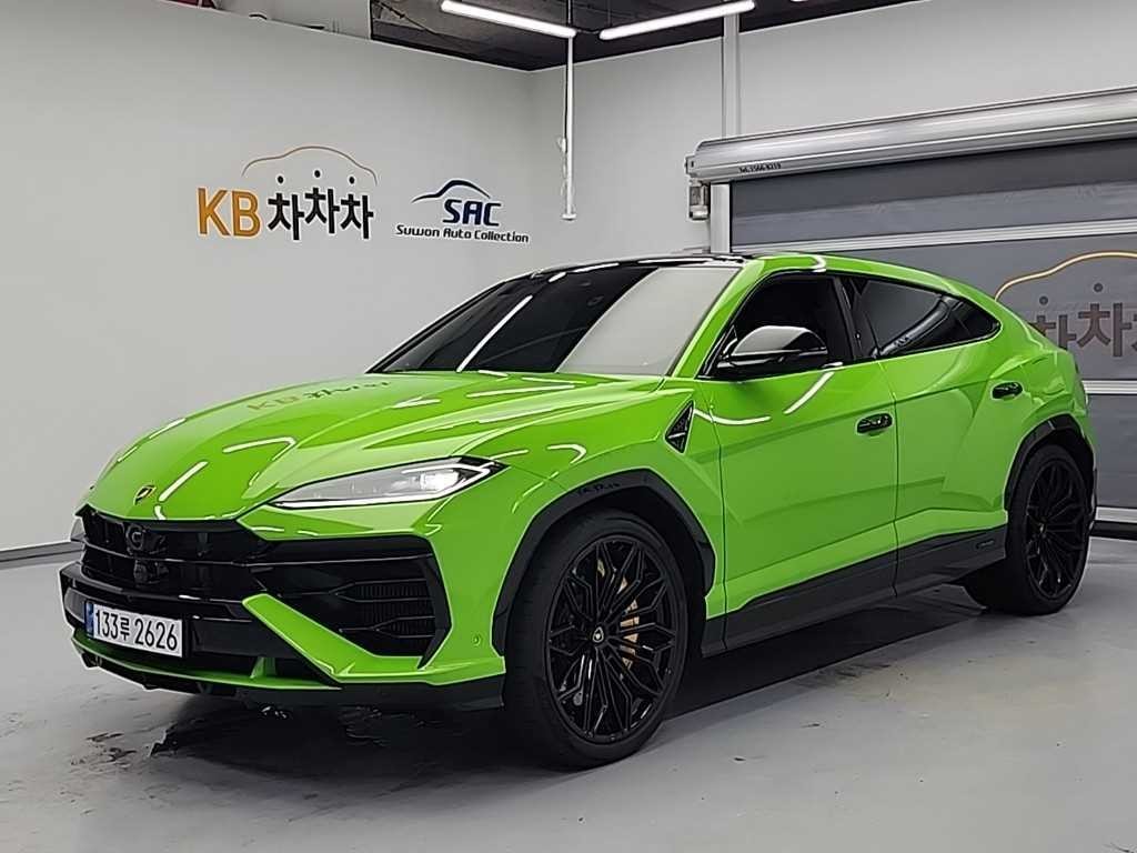 람보르기니 우루스 4.0 V8 SE PHEV 이미지 1