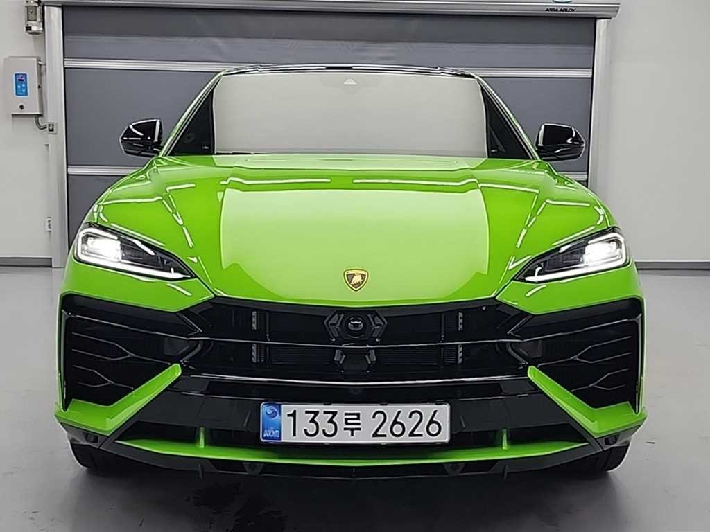 람보르기니 우루스 4.0 V8 SE PHEV 이미지 2