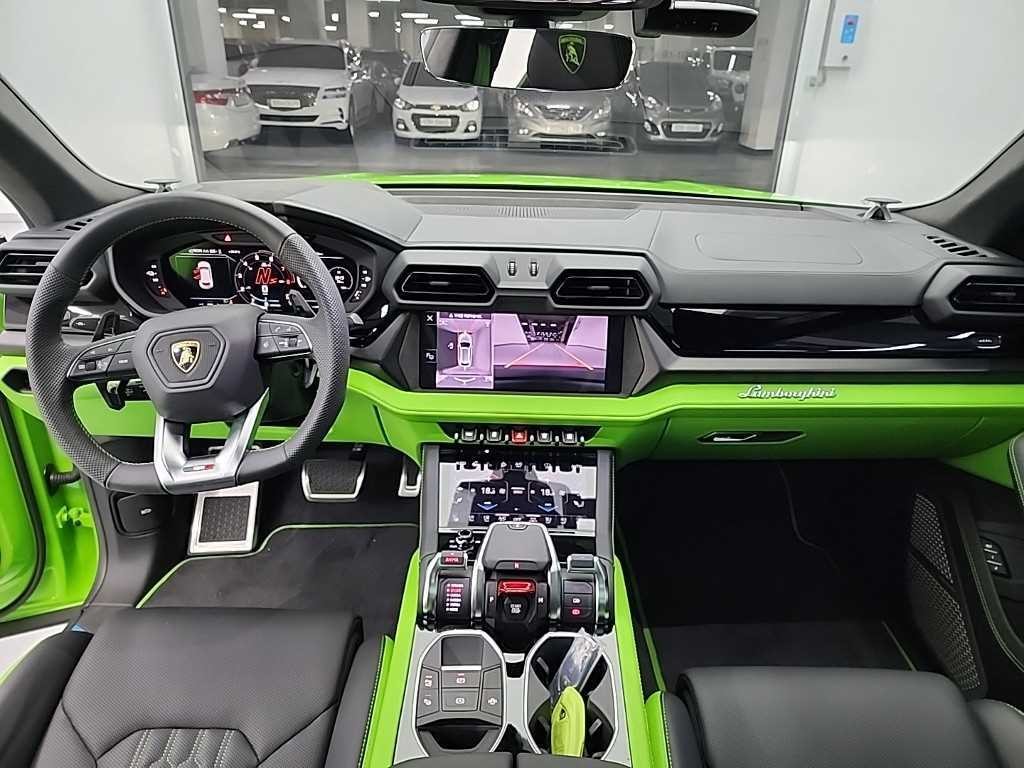 람보르기니 우루스 4.0 V8 SE PHEV 이미지 6