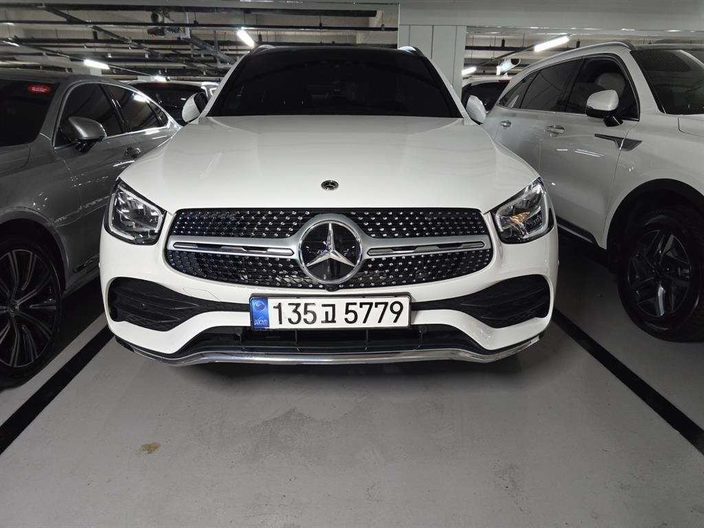 벤츠 GLC 클래스 GLC클래스 X253 GLC 300 e 4MATIC 이미지 1