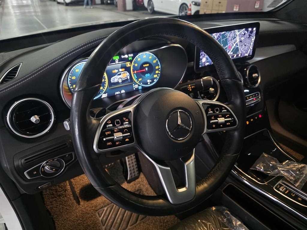 벤츠 GLC 클래스 GLC클래스 X253 GLC 300 e 4MATIC 이미지 12