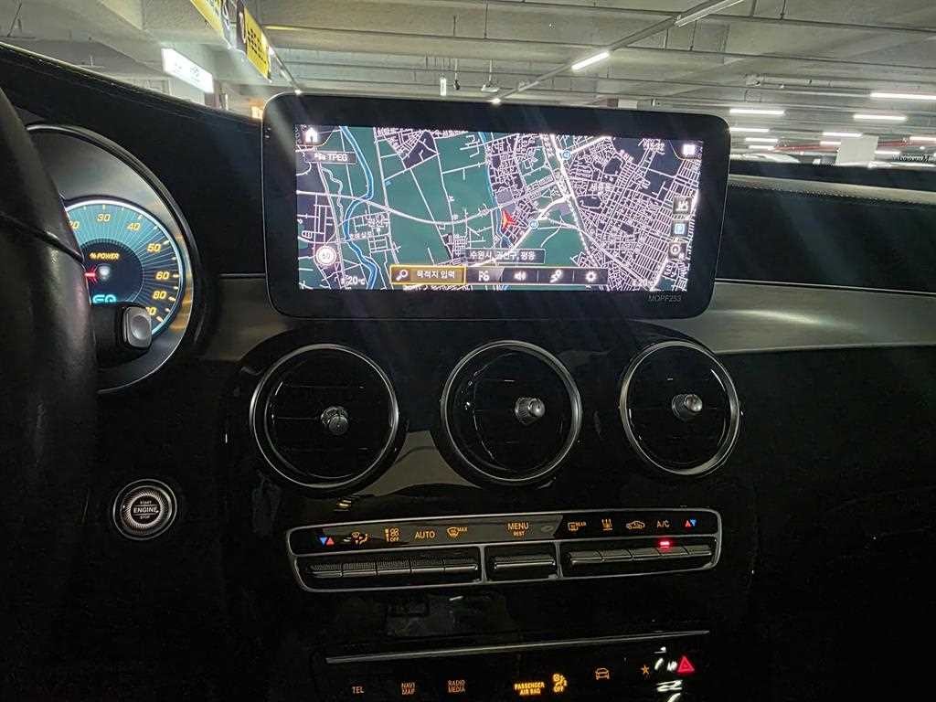 벤츠 GLC 클래스 GLC클래스 X253 GLC 300 e 4MATIC 이미지 14