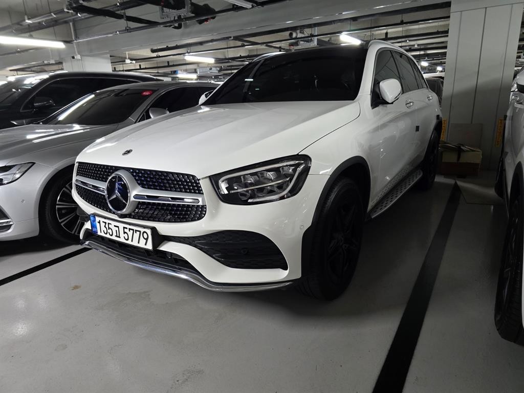 벤츠 GLC 클래스 GLC클래스 X253 GLC 300 e 4MATIC 이미지 2
