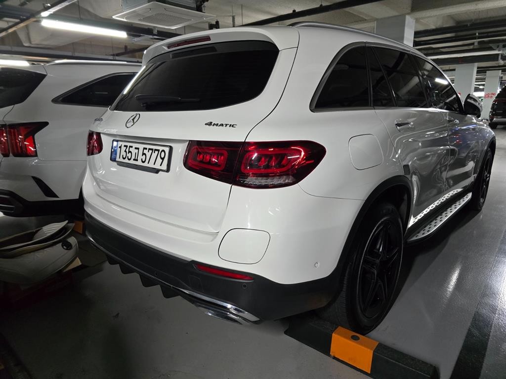 벤츠 GLC 클래스 GLC클래스 X253 GLC 300 e 4MATIC 이미지 3