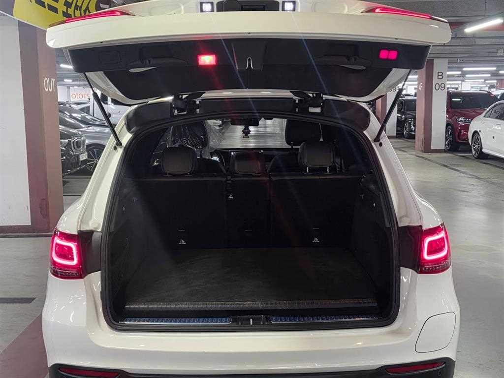 벤츠 GLC 클래스 GLC클래스 X253 GLC 300 e 4MATIC 이미지 7