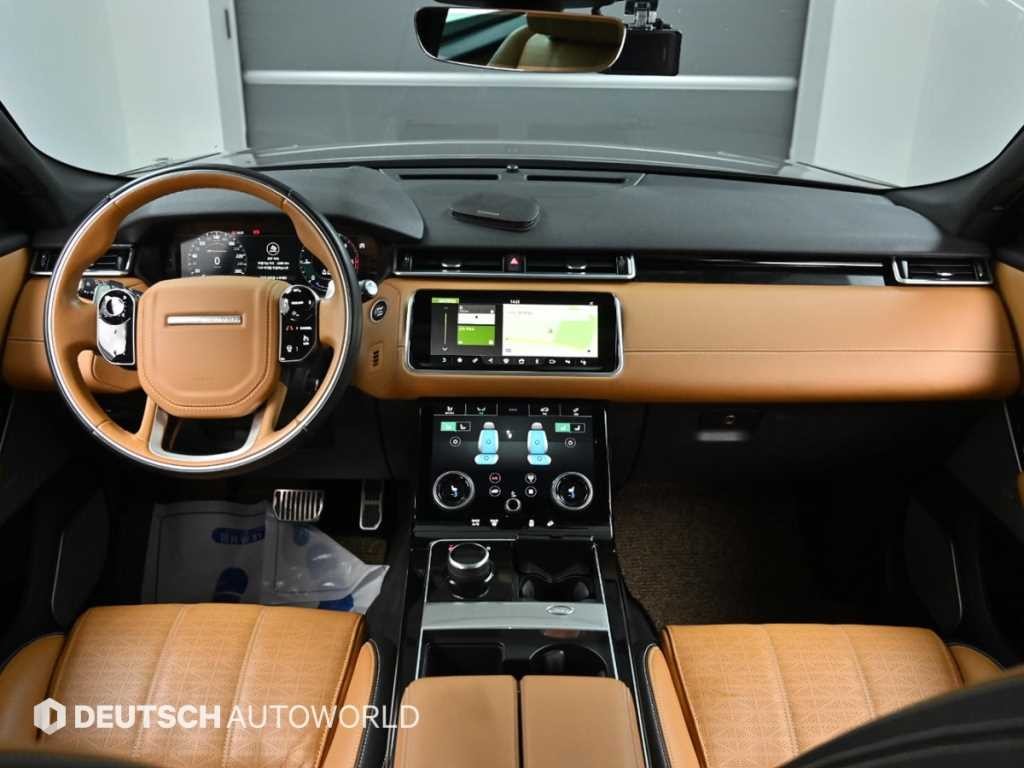 랜드로버 레인지로버 벨라 3.0 D300 R-다이나믹 HSE 이미지 7