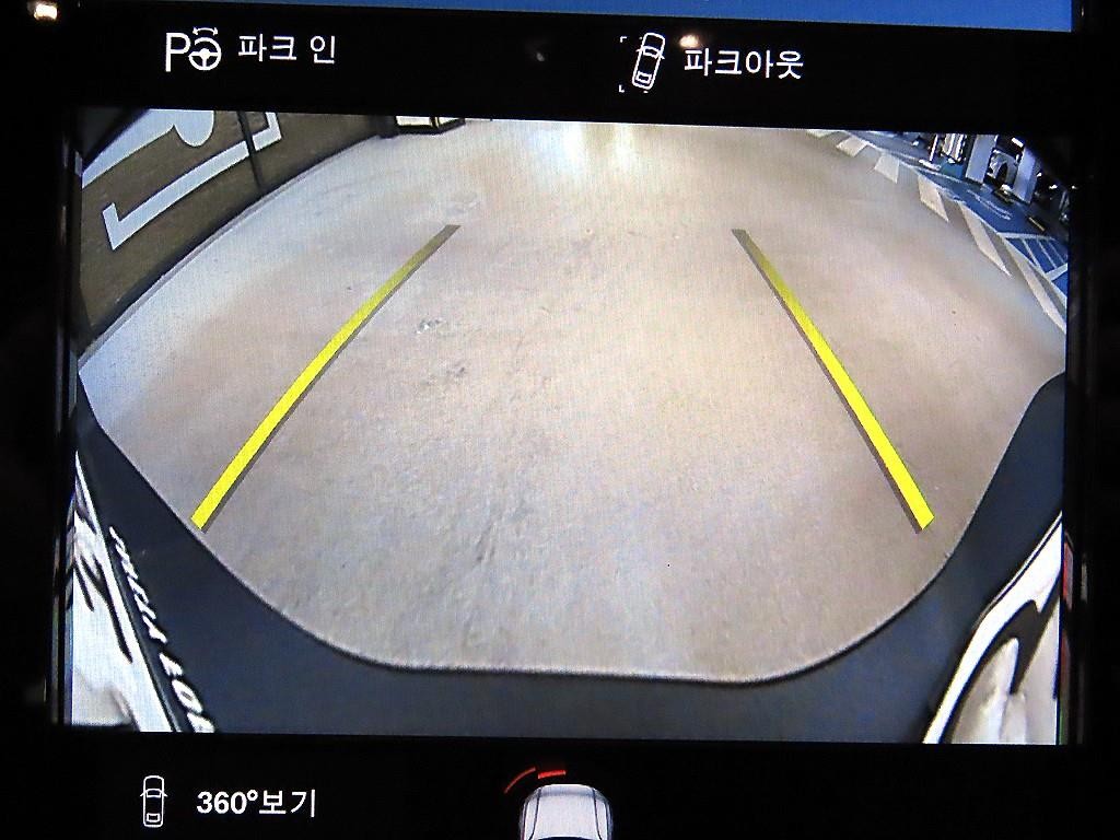볼보 XC40 B4 AWD 인스크립션 이미지 13