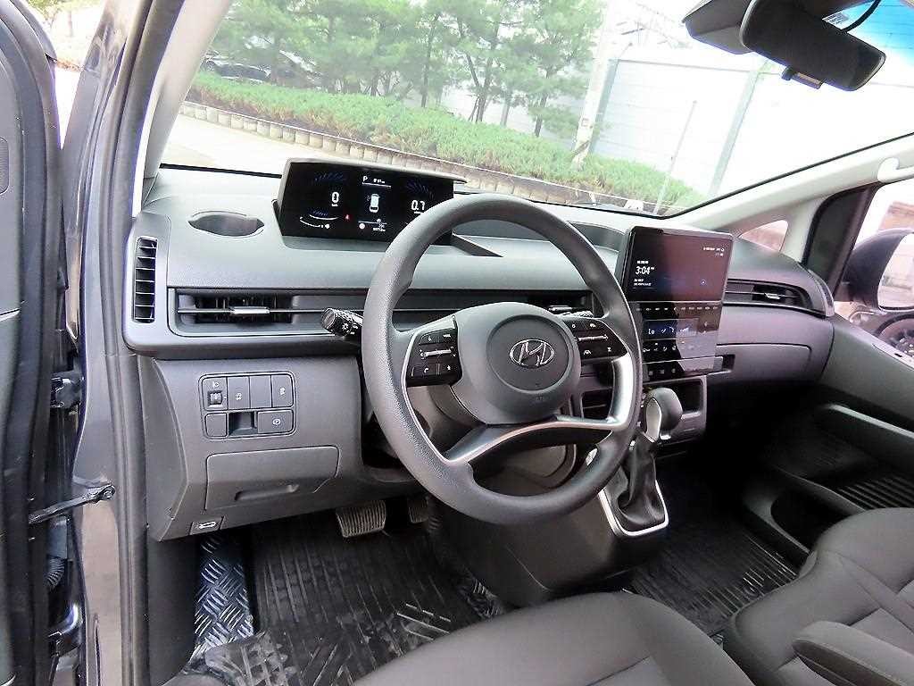현대 스타리아 2WD 디젤 카고 스마트 3인승 이미지 7
