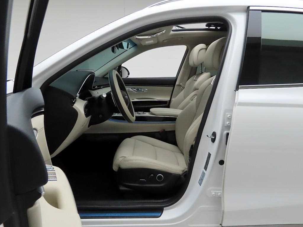 제네시스 GV70 2.2 디젤 AWD 이미지 11