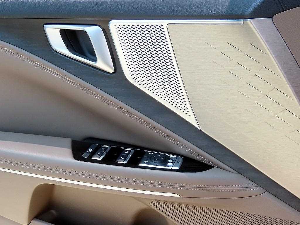 기아 K8 2.5 2WD 노블레스 이미지 11