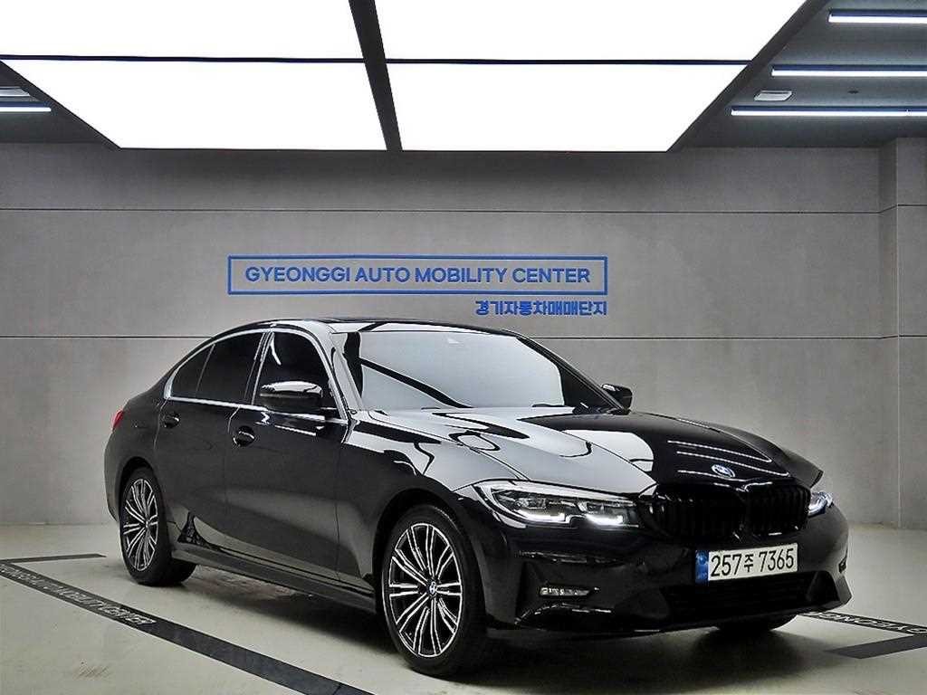 BMW 3시리즈 3시리즈 (G20) 320i M 스포츠 이미지 1