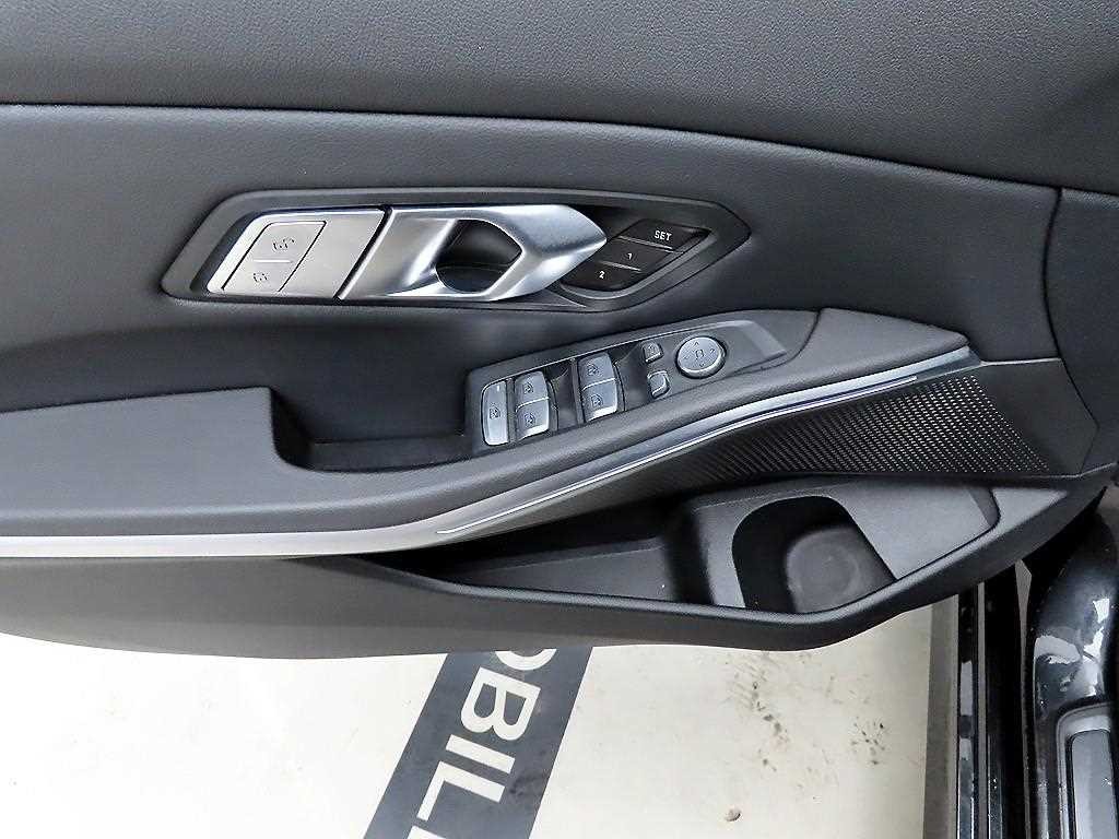 BMW 3시리즈 3시리즈 (G20) 320i M 스포츠 이미지 11
