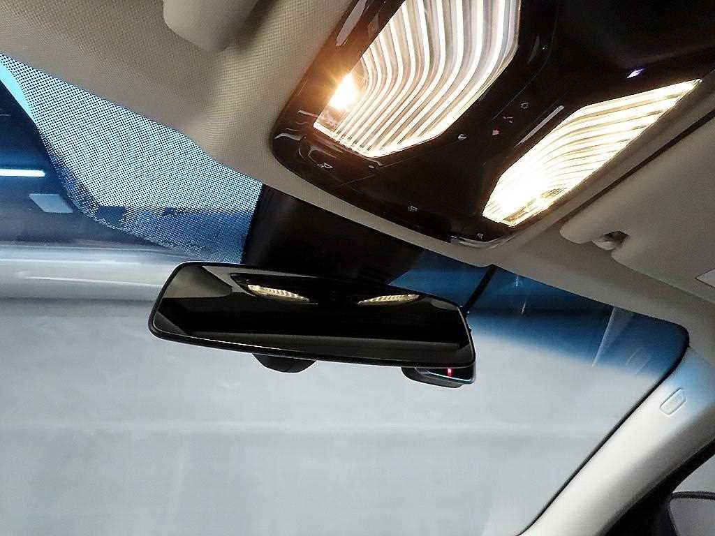 BMW 3시리즈 3시리즈 (G20) 320i M 스포츠 이미지 17