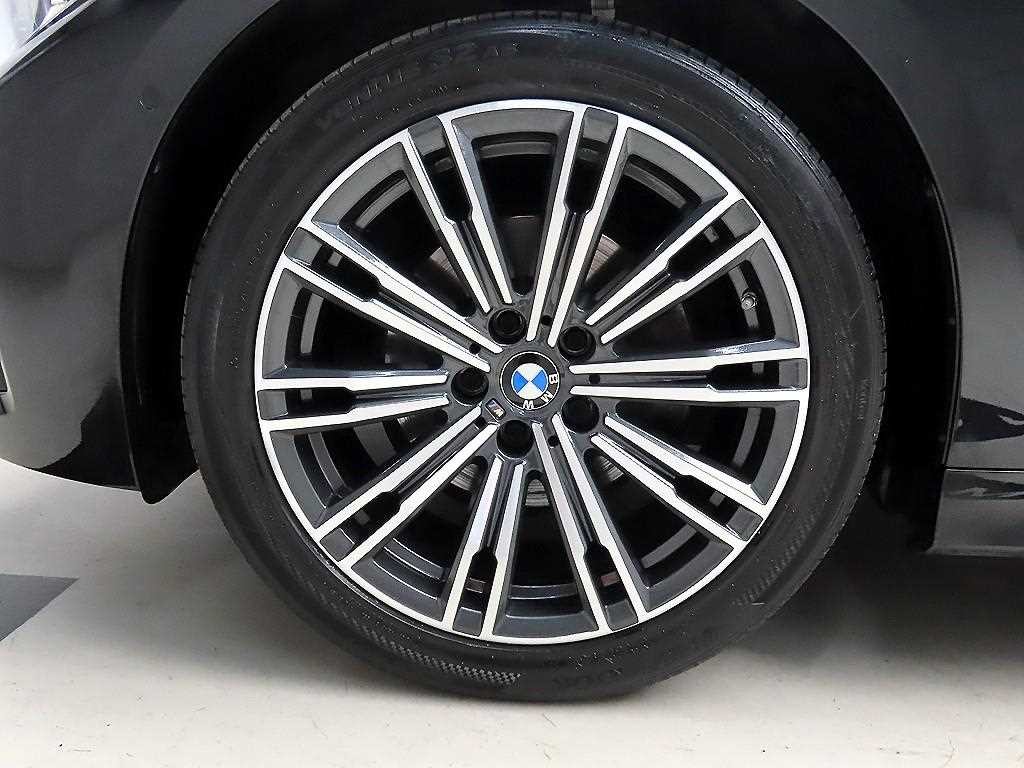 BMW 3시리즈 3시리즈 (G20) 320i M 스포츠 이미지 20