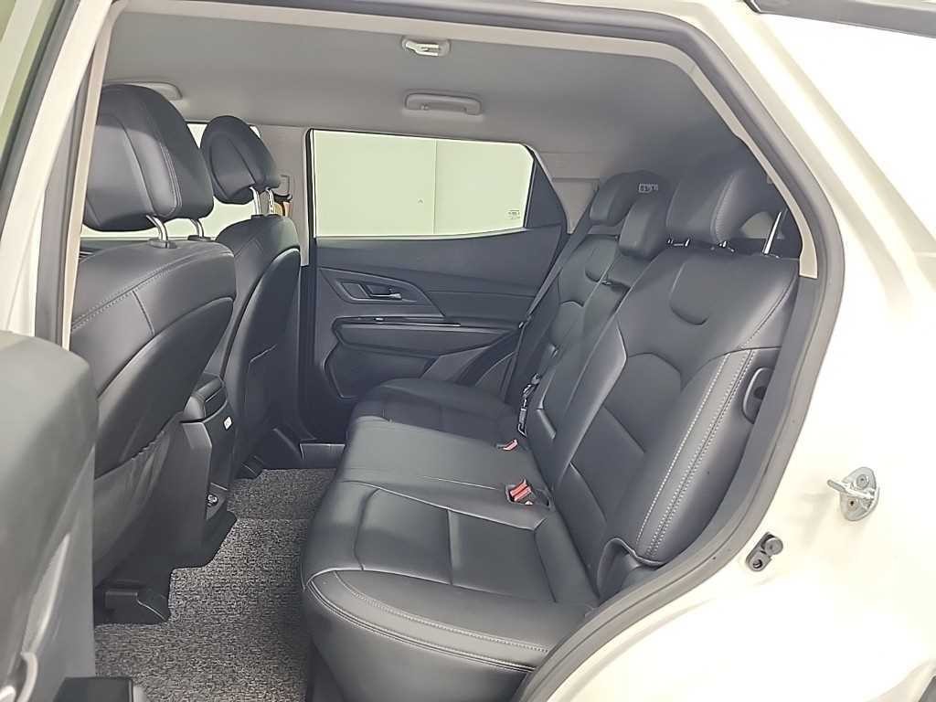 KG모빌리티(쌍용) 코란도 뷰티풀코란도 2WD 가솔린 1.5 C5 플러스 이미지 12