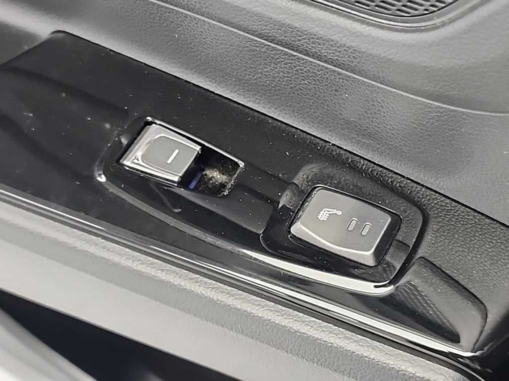 KG모빌리티(쌍용) 코란도 뷰티풀코란도 2WD 가솔린 1.5 C5 플러스 이미지 13