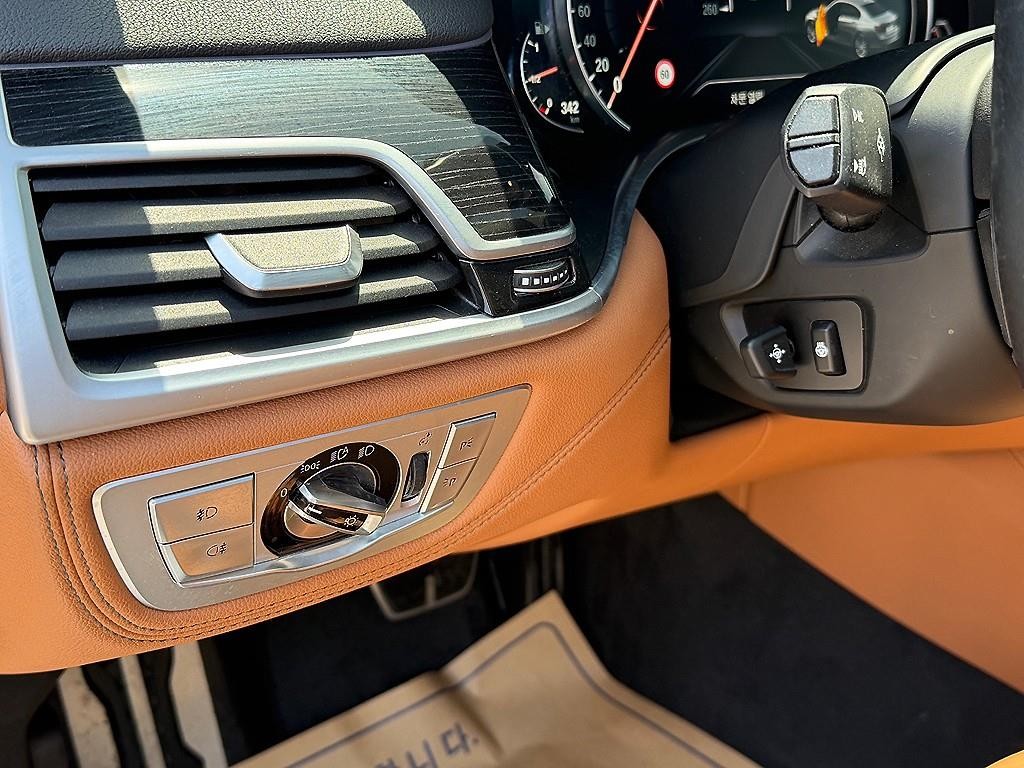 BMW 7시리즈 7시리즈 (G11) 740Li xDrive 이미지 13