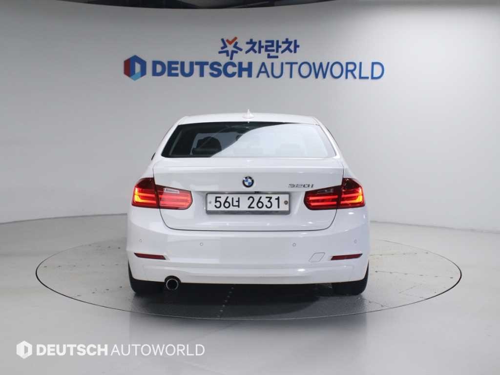 BMW 3시리즈 3시리즈 (F30) 320i 이미지 4
