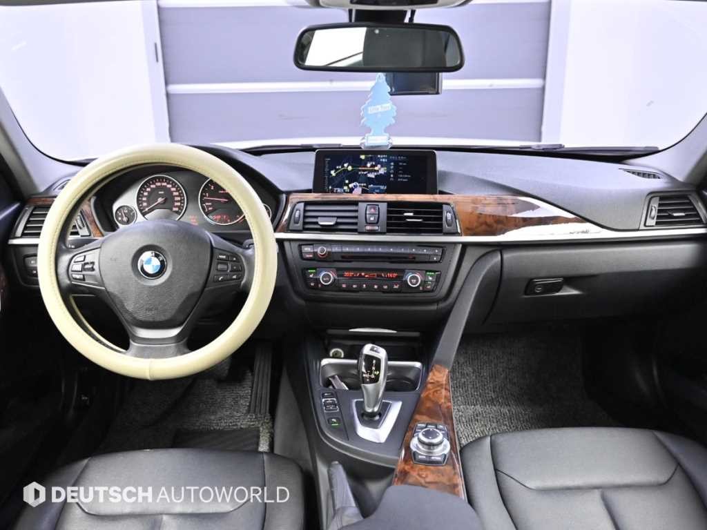 BMW 3시리즈 3시리즈 (F30) 320i 이미지 7