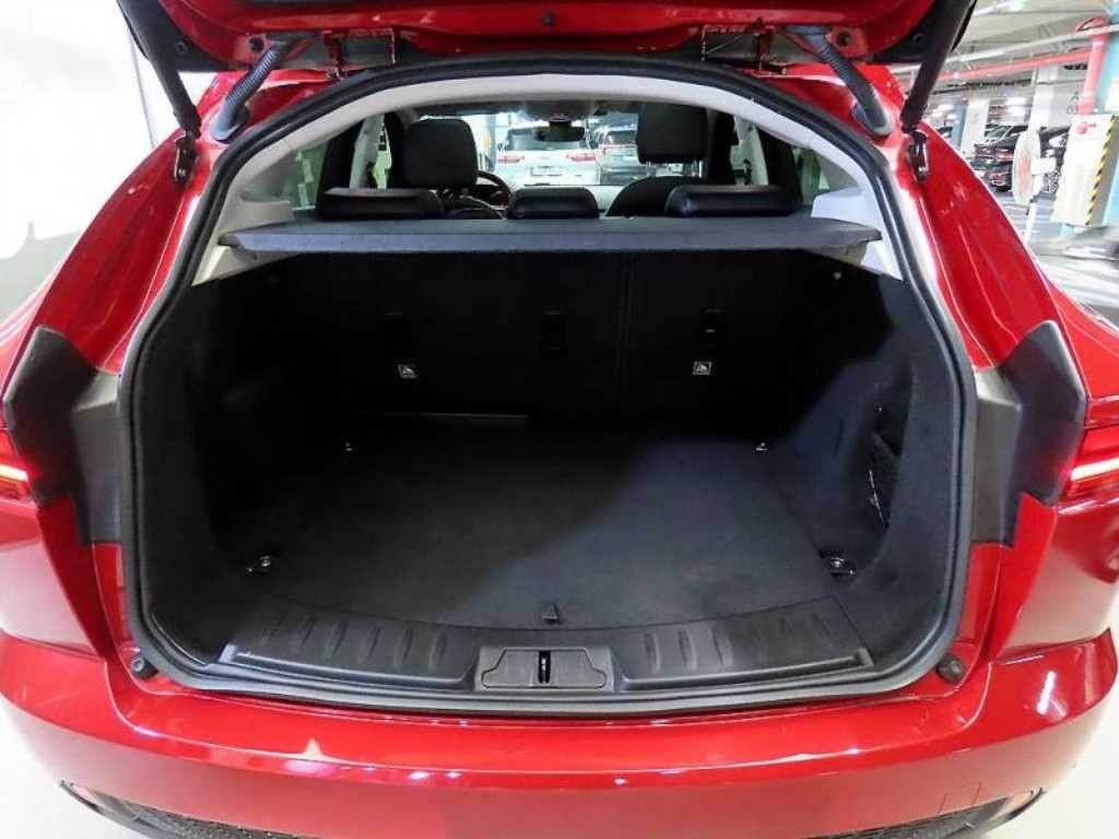 재규어 E-PACE D180 S 이미지 17