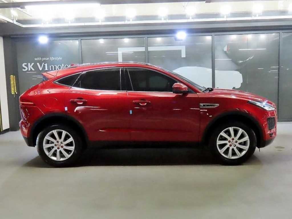 재규어 E-PACE D180 S 이미지 3
