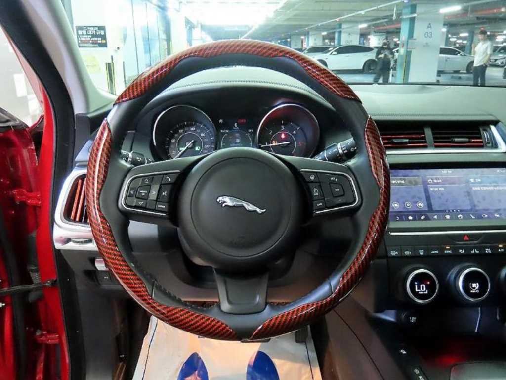 재규어 E-PACE D180 S 이미지 8