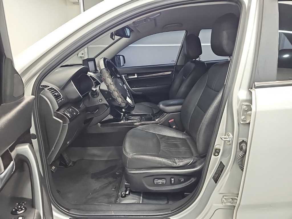 기아 쏘렌토 뉴 쏘렌토 R 2WD 2.0 TLX 스페셜 이미지 11