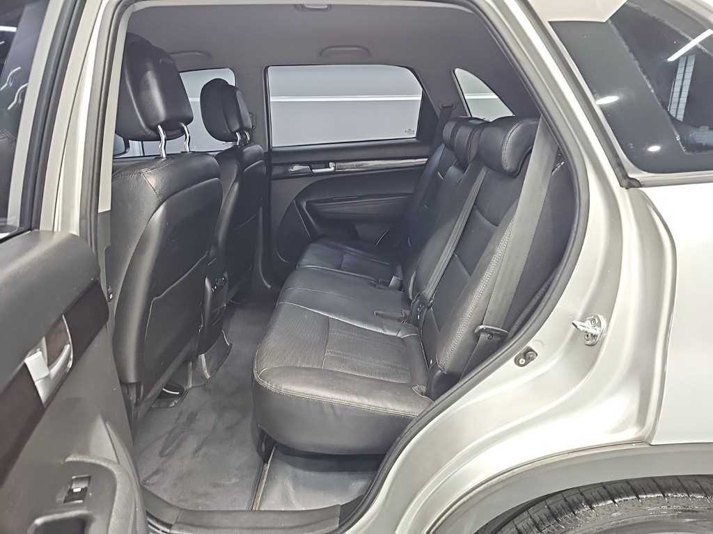 기아 쏘렌토 뉴 쏘렌토 R 2WD 2.0 TLX 스페셜 이미지 12