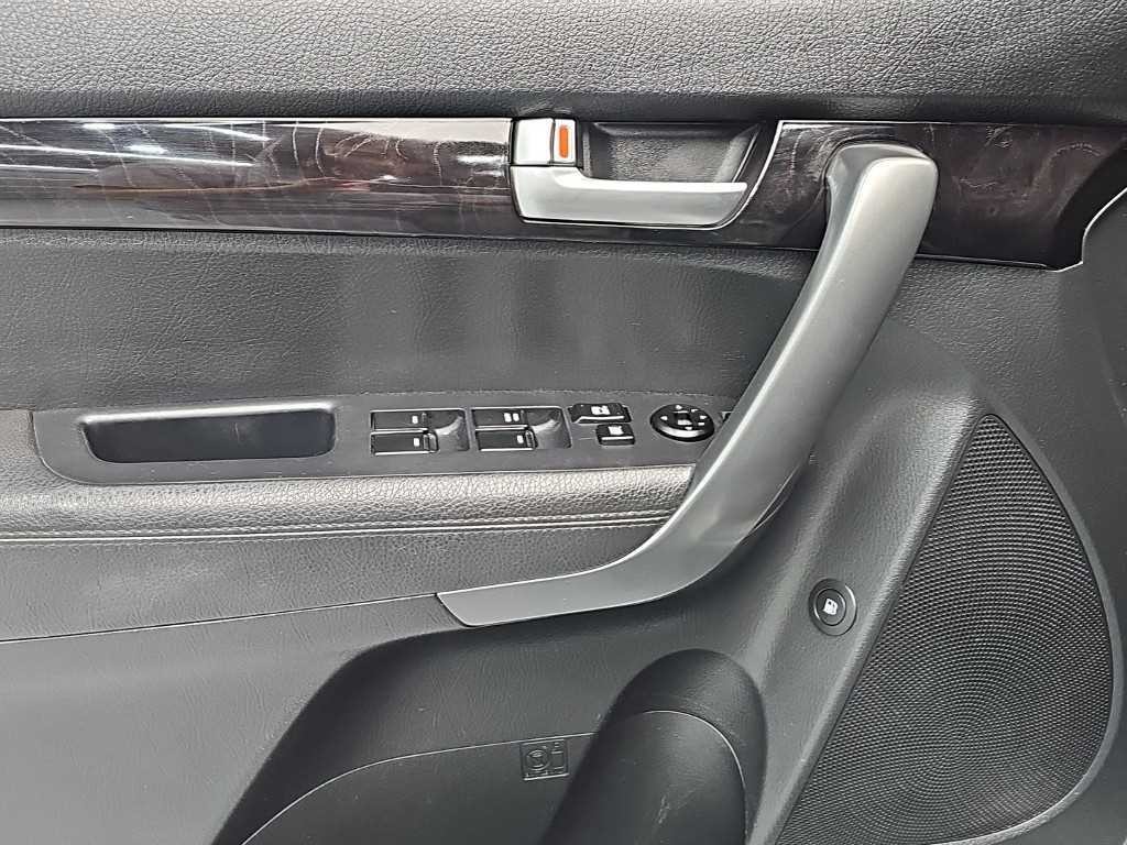 기아 쏘렌토 뉴 쏘렌토 R 2WD 2.0 TLX 스페셜 이미지 16