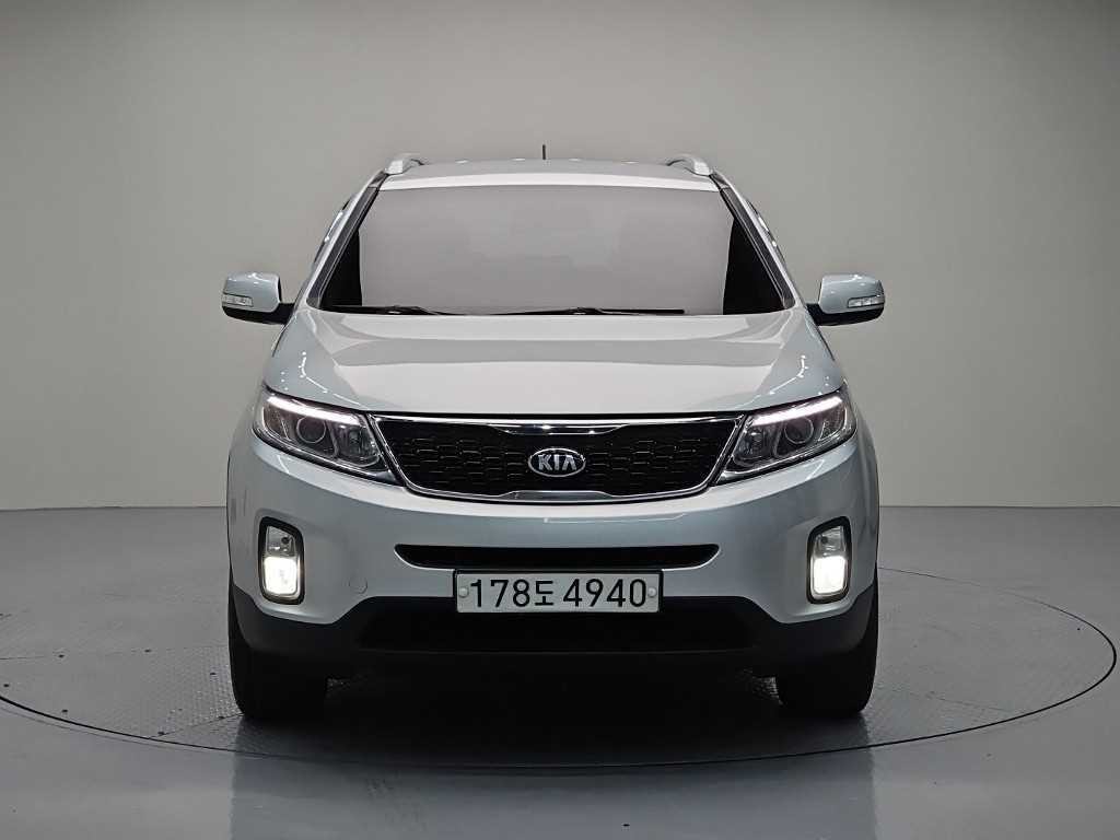 기아 쏘렌토 뉴 쏘렌토 R 2WD 2.0 TLX 스페셜 이미지 2