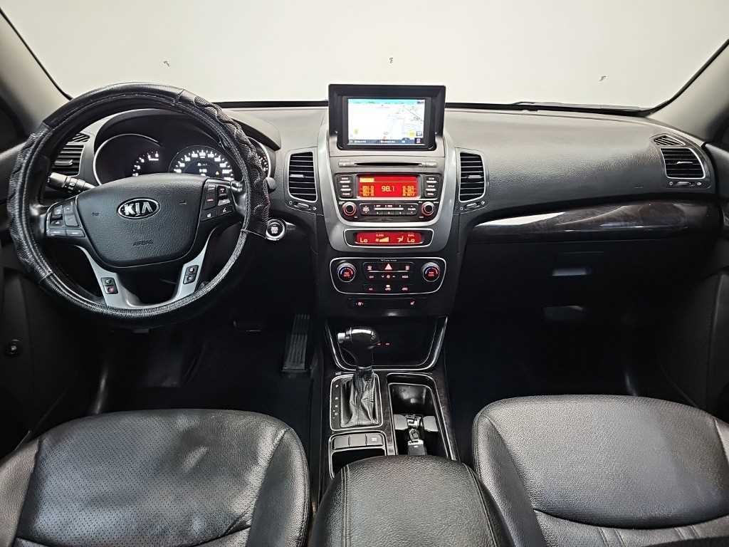 기아 쏘렌토 뉴 쏘렌토 R 2WD 2.0 TLX 스페셜 이미지 7