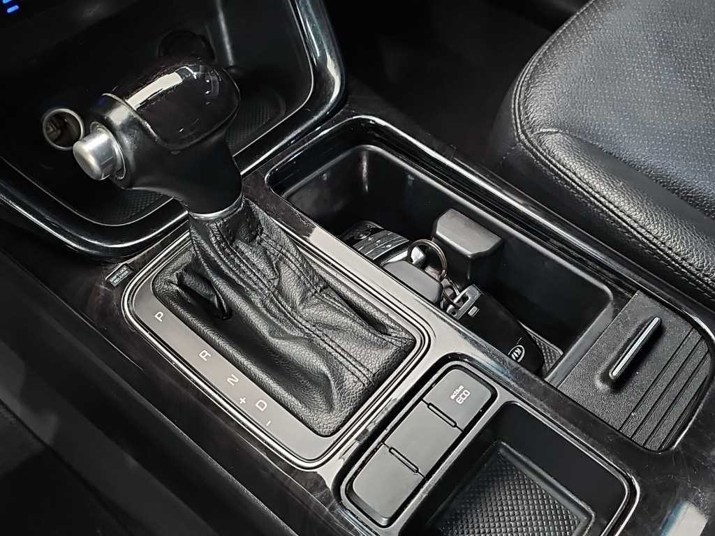 기아 쏘렌토 뉴 쏘렌토 R 2WD 2.0 TLX 스페셜 이미지 8