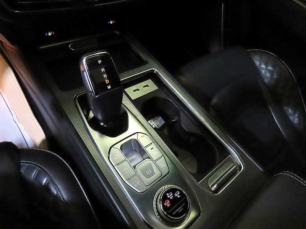 KG모빌리티(쌍용) 렉스턴 올 뉴 렉스턴 (Y450) 디젤 2.2 4WD 더 블랙 이미지 12
