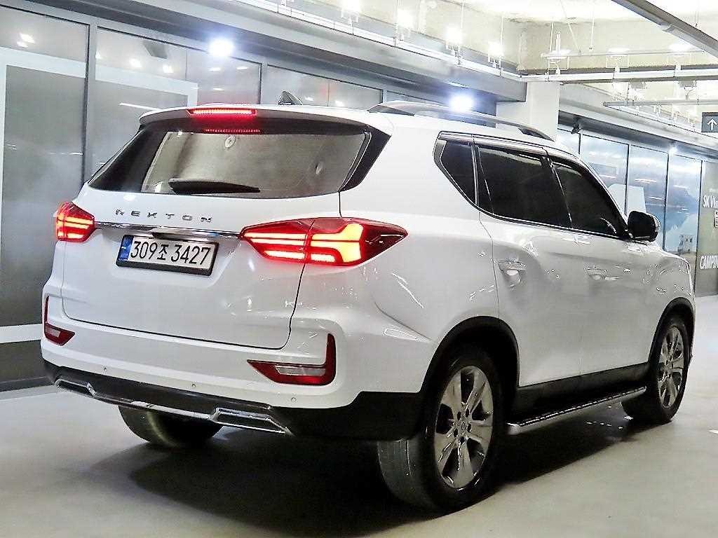 KG모빌리티(쌍용) 렉스턴 올 뉴 렉스턴 (Y450) 디젤 2.2 4WD 더 블랙 이미지 4